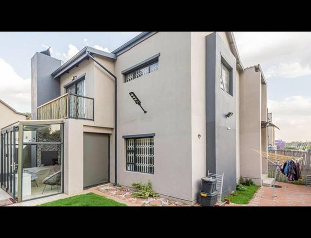 3 BEDROOM PROPERTY TO RENT IN TERENURE